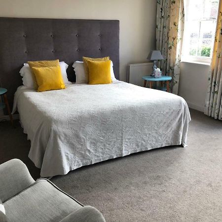 Host & Stay - The Raven Hotel Much Wenlock Dış mekan fotoğraf