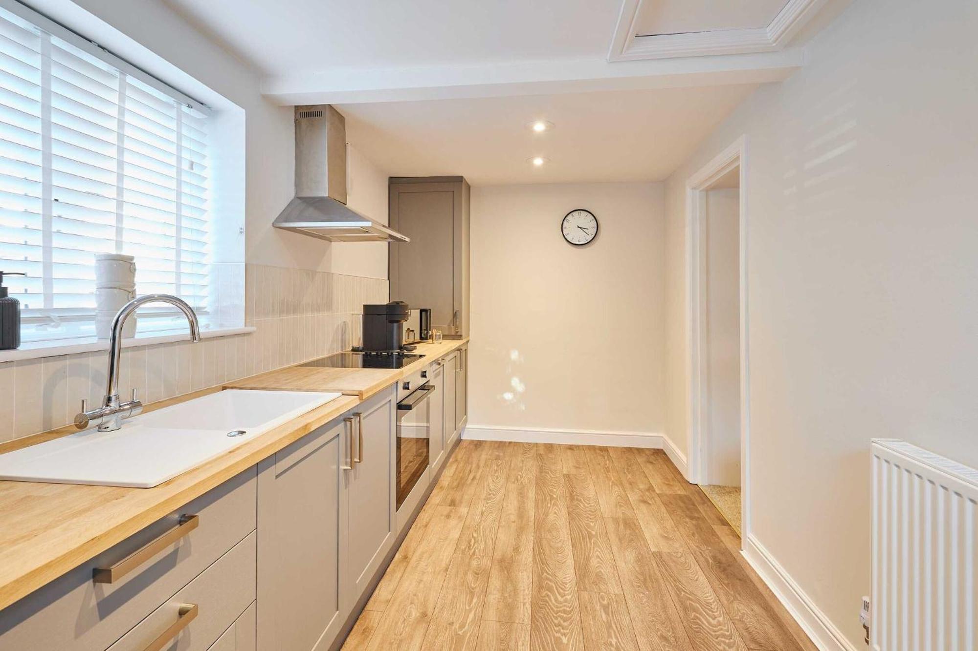 Host & Stay - The Raven Hotel Much Wenlock Dış mekan fotoğraf