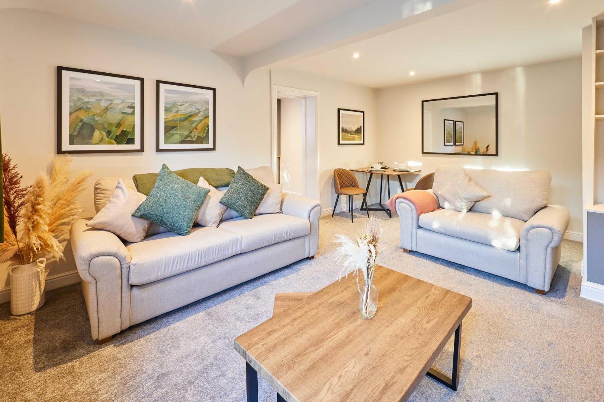 Host & Stay - The Raven Hotel Much Wenlock Dış mekan fotoğraf