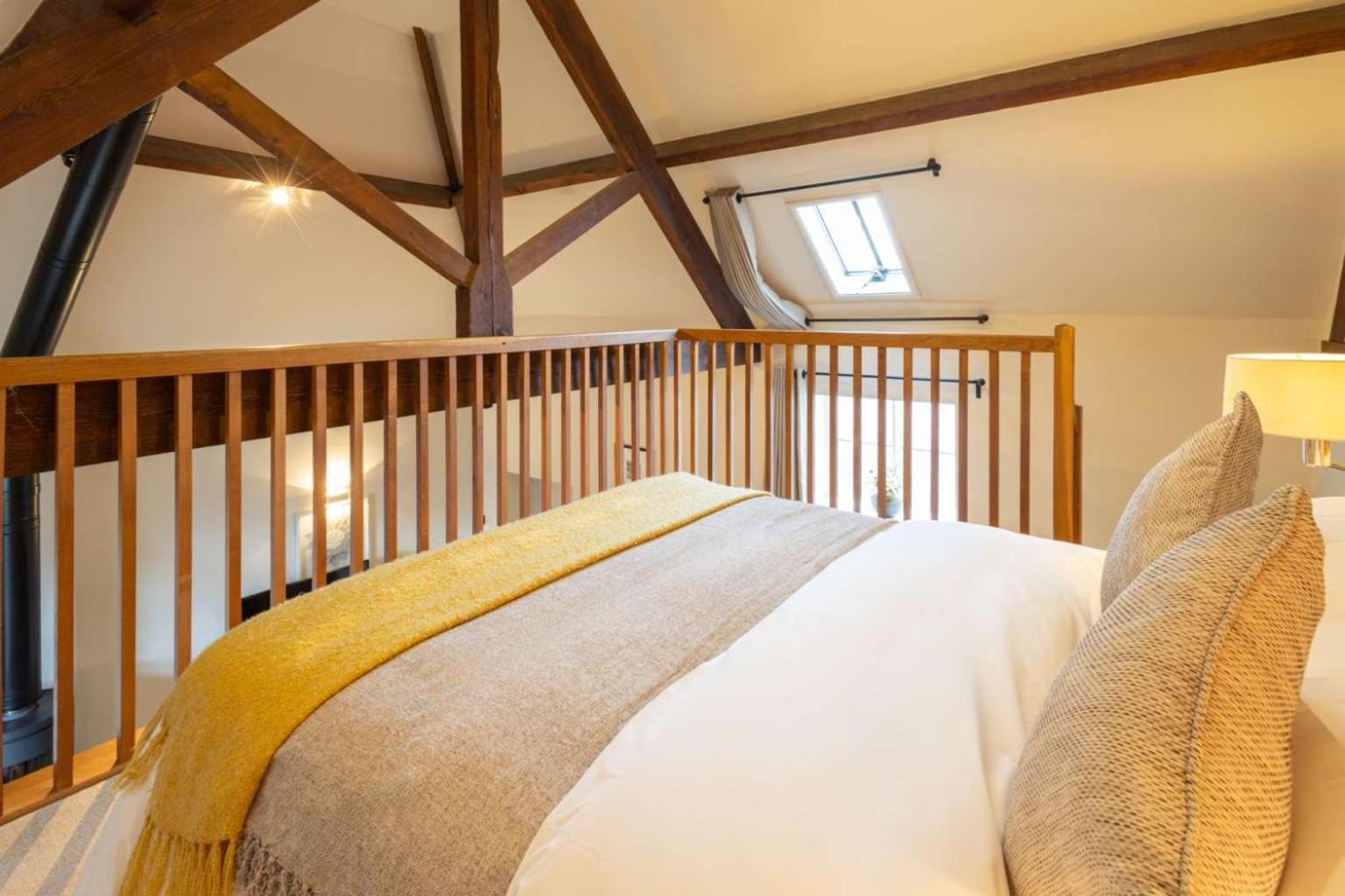 Host & Stay - The Raven Hotel Much Wenlock Dış mekan fotoğraf