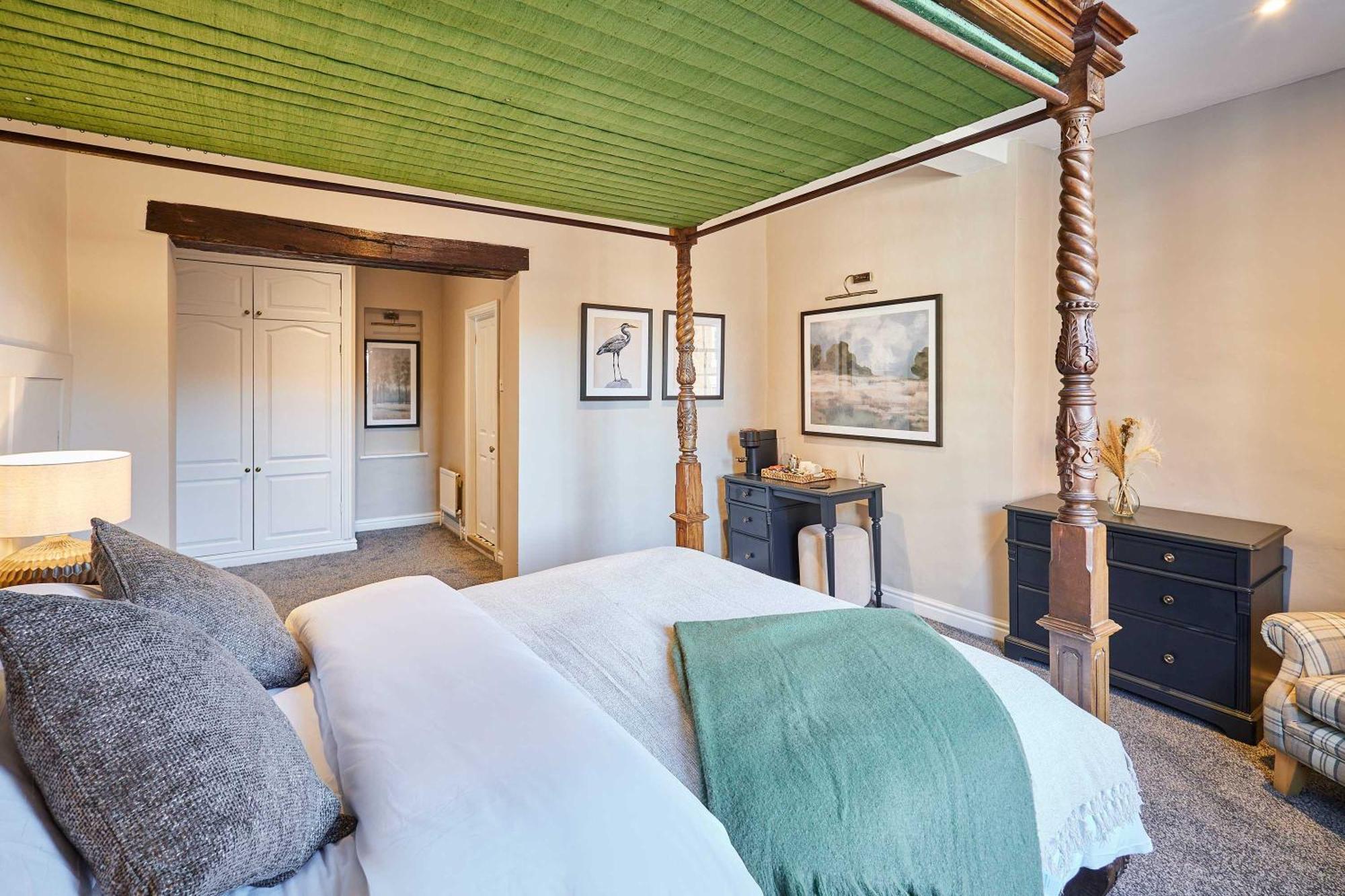 Host & Stay - The Raven Hotel Much Wenlock Oda fotoğraf